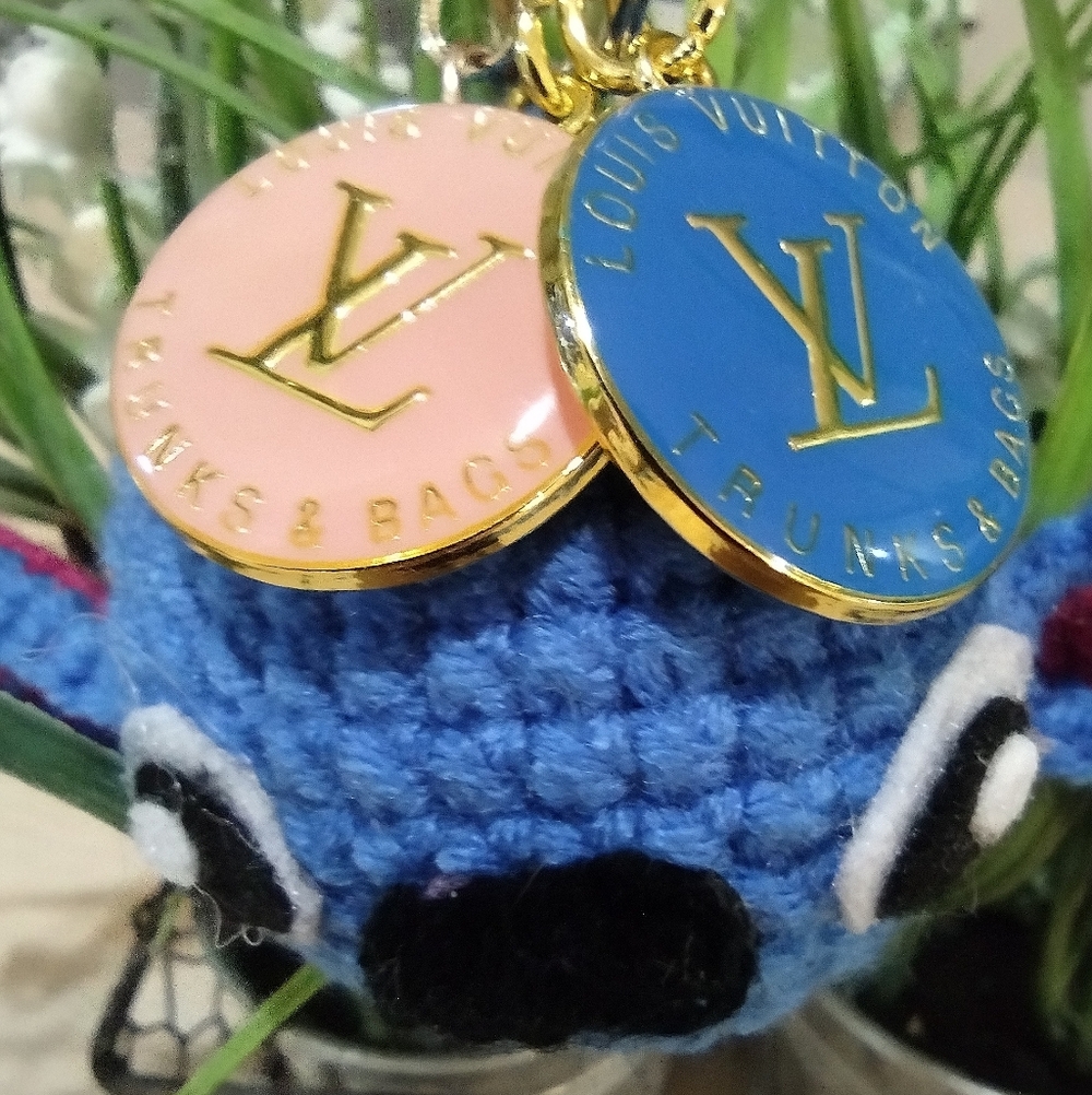 Authentic Louis Vuitton Trunks & Bags Charms (2) - Picture 8 of 9